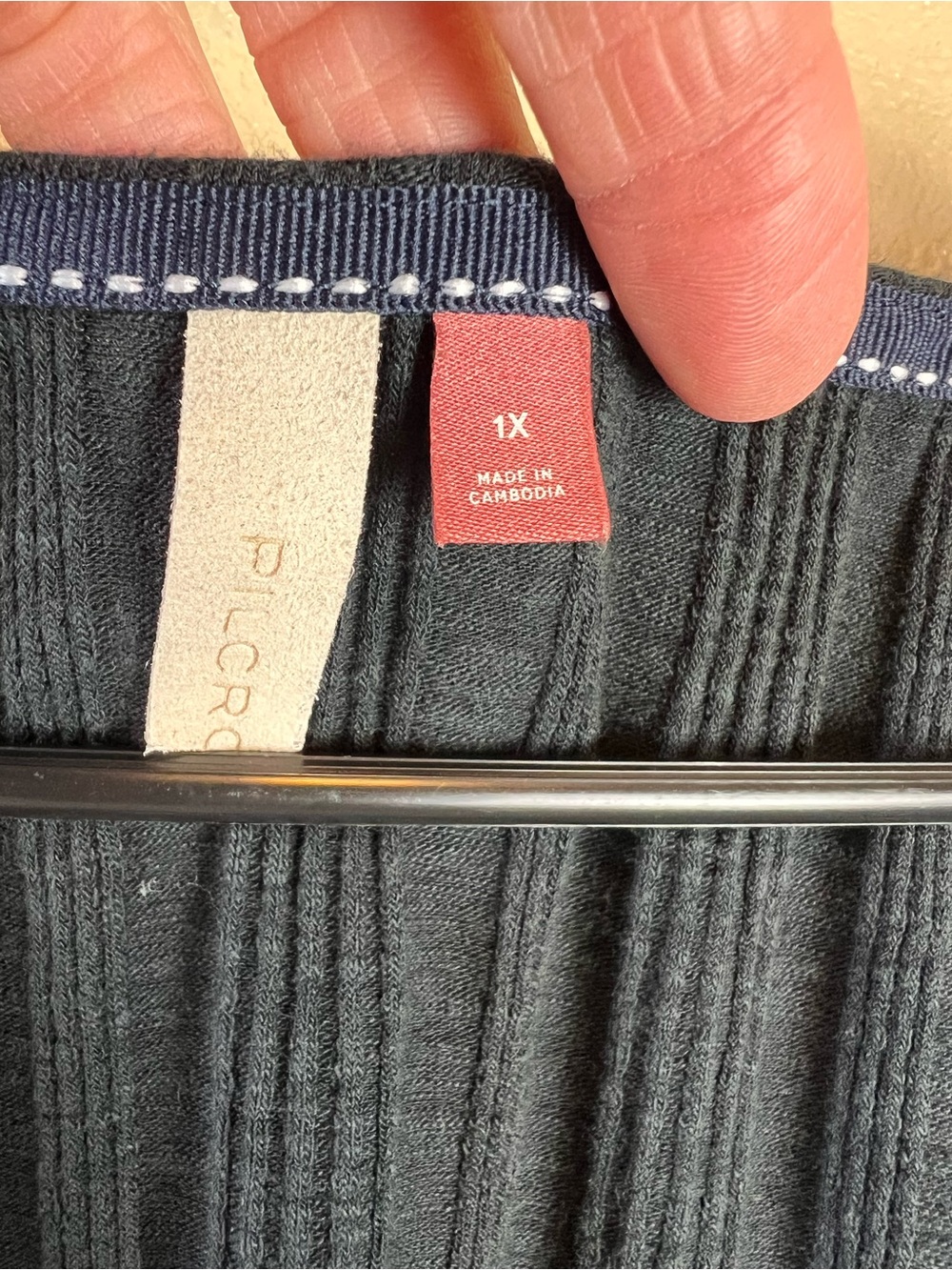 Pilcro Ribbed Ruched Sleeve Top - Picture 14 of 15